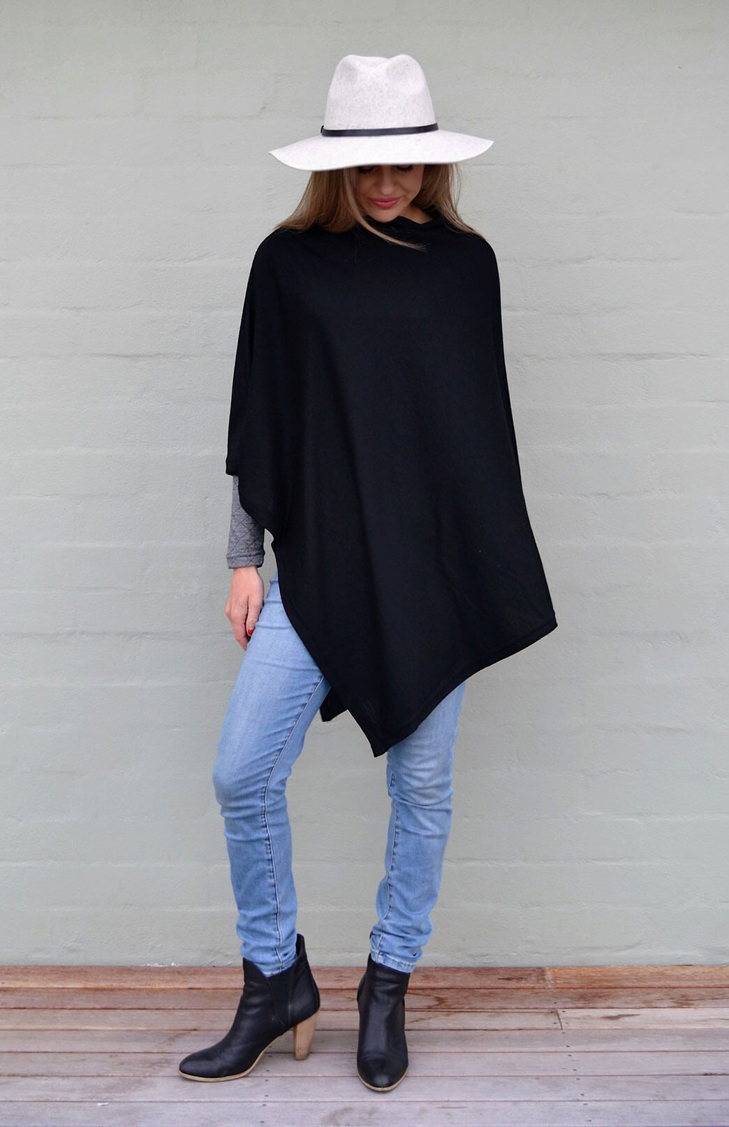 Black Women's Merino Wool Plain Poncho