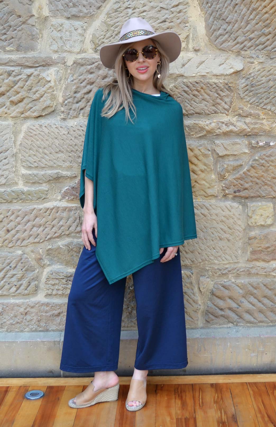 Classic Poncho Women's Merino Wool Plain Poncho