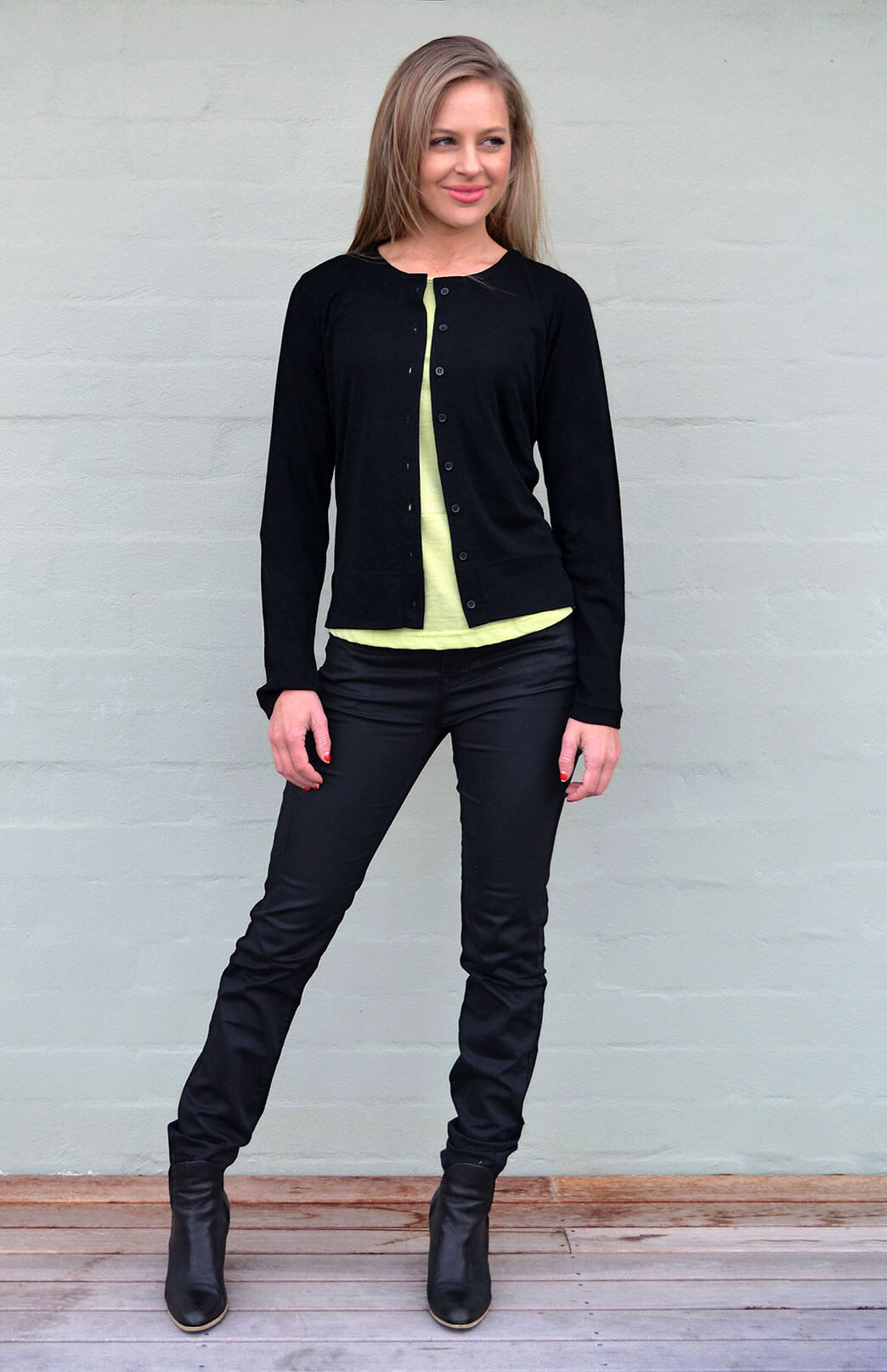Black Women's Merino Wool Round Neck Cardigan