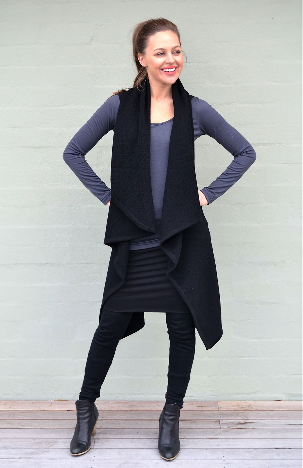 Black Women's Merino Wool Classic Knitted  Sleeveless Wrap