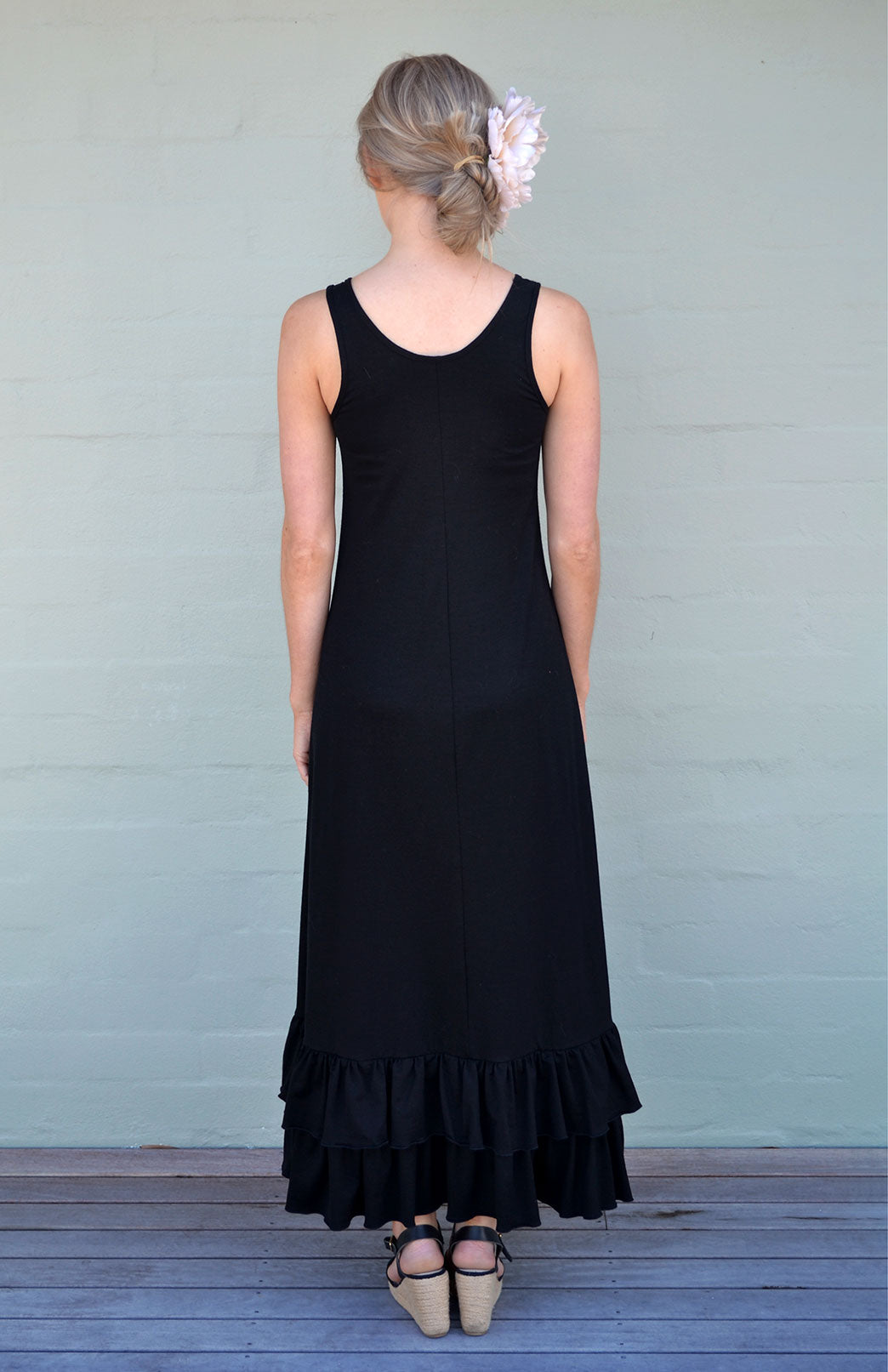 Black Women's Merino Wool Maxi Dress with Ruffled Hem