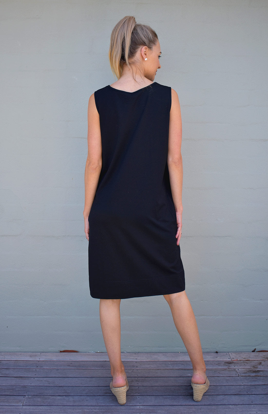Black Women's Merino Wool Sleeveless Shift Dress