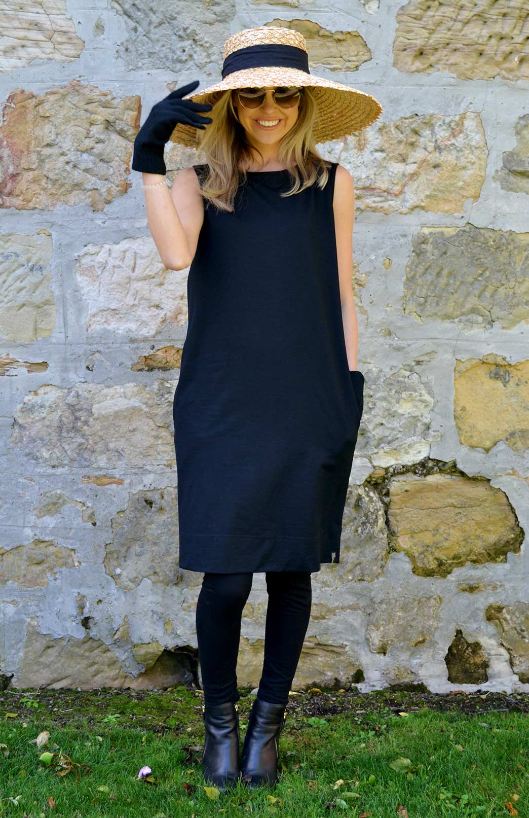 Black Women&#39;s Merino Wool Sleeveless Shift Dress
