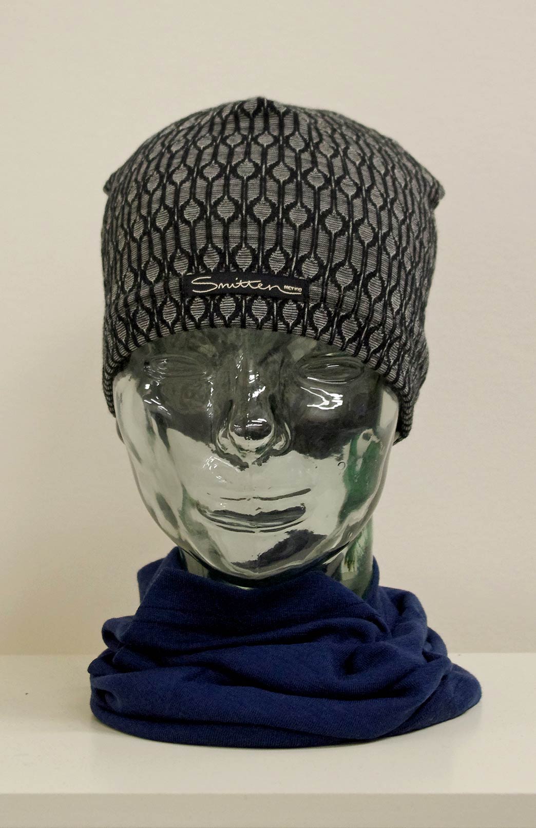 Black Keyhole Unisex Merino Wool Thermal Beanie