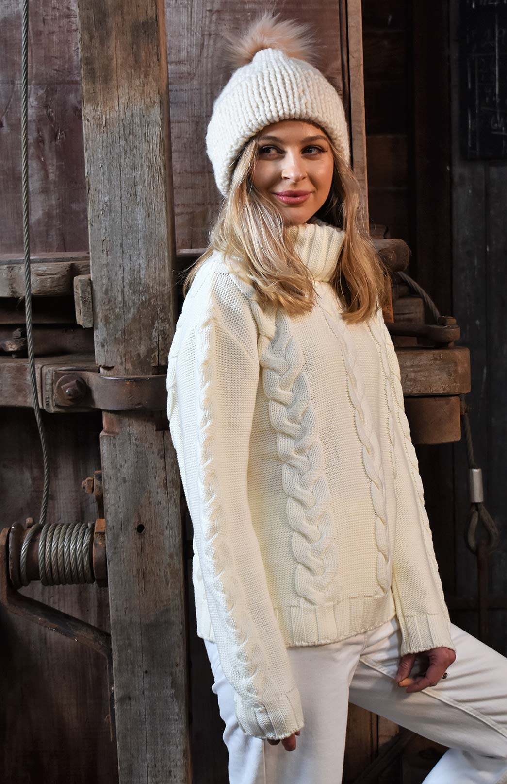 Ivory Women's Merino Wool Cable Knit Jumper 