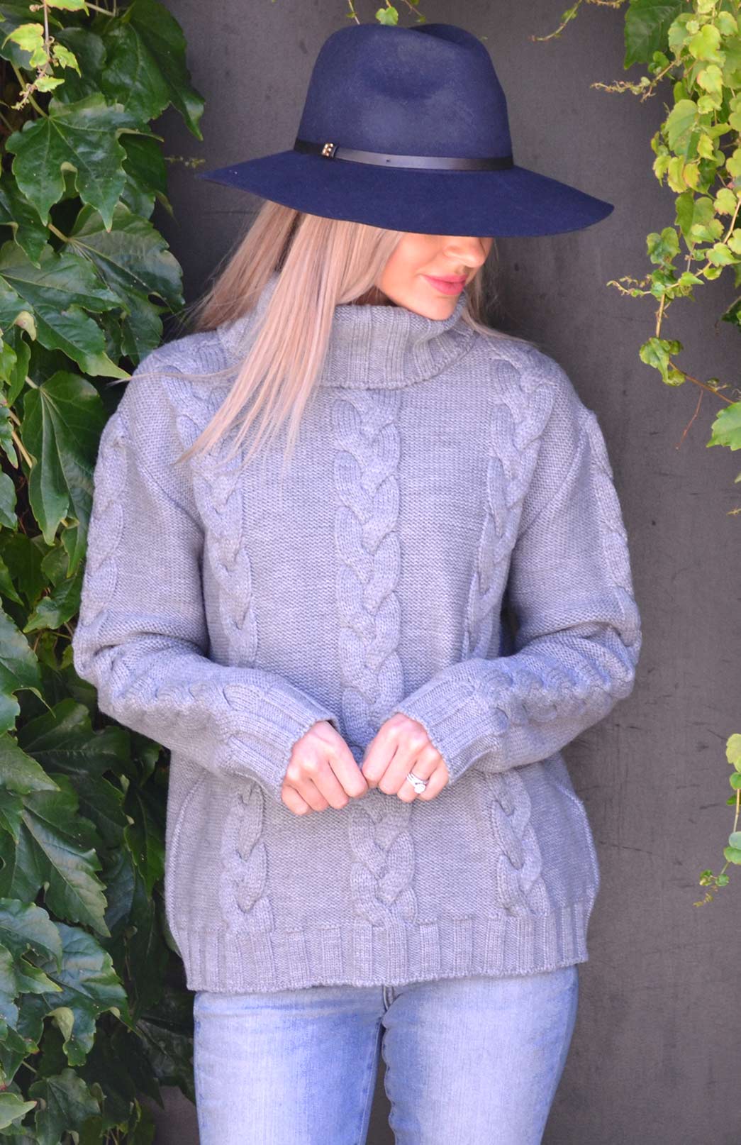 Cloud Grey Women's Merino Wool Cable Knit Jumper 