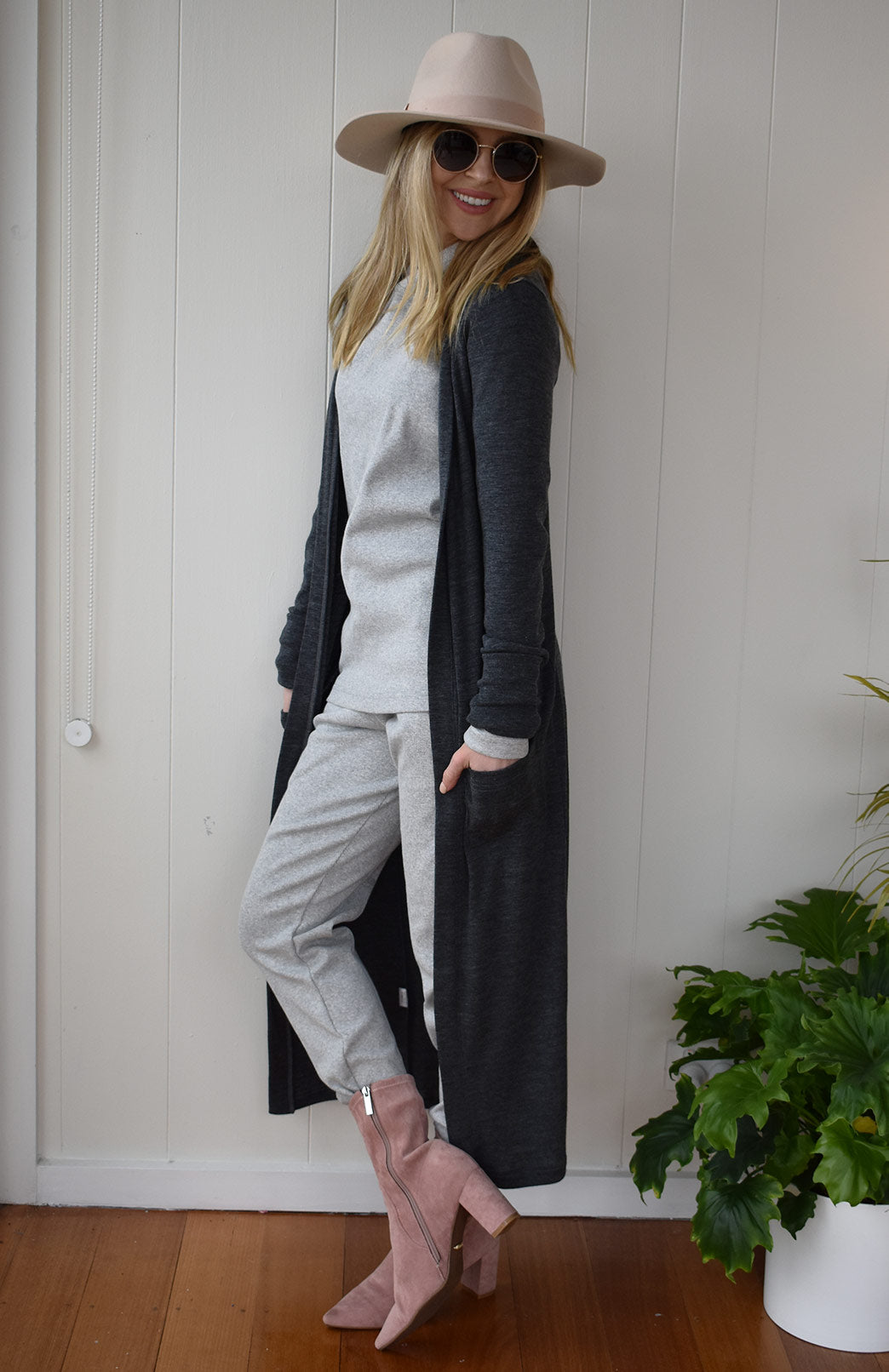 Oatmeal Marl Women&#39;s Slimline Long Cardigan with side pockets
