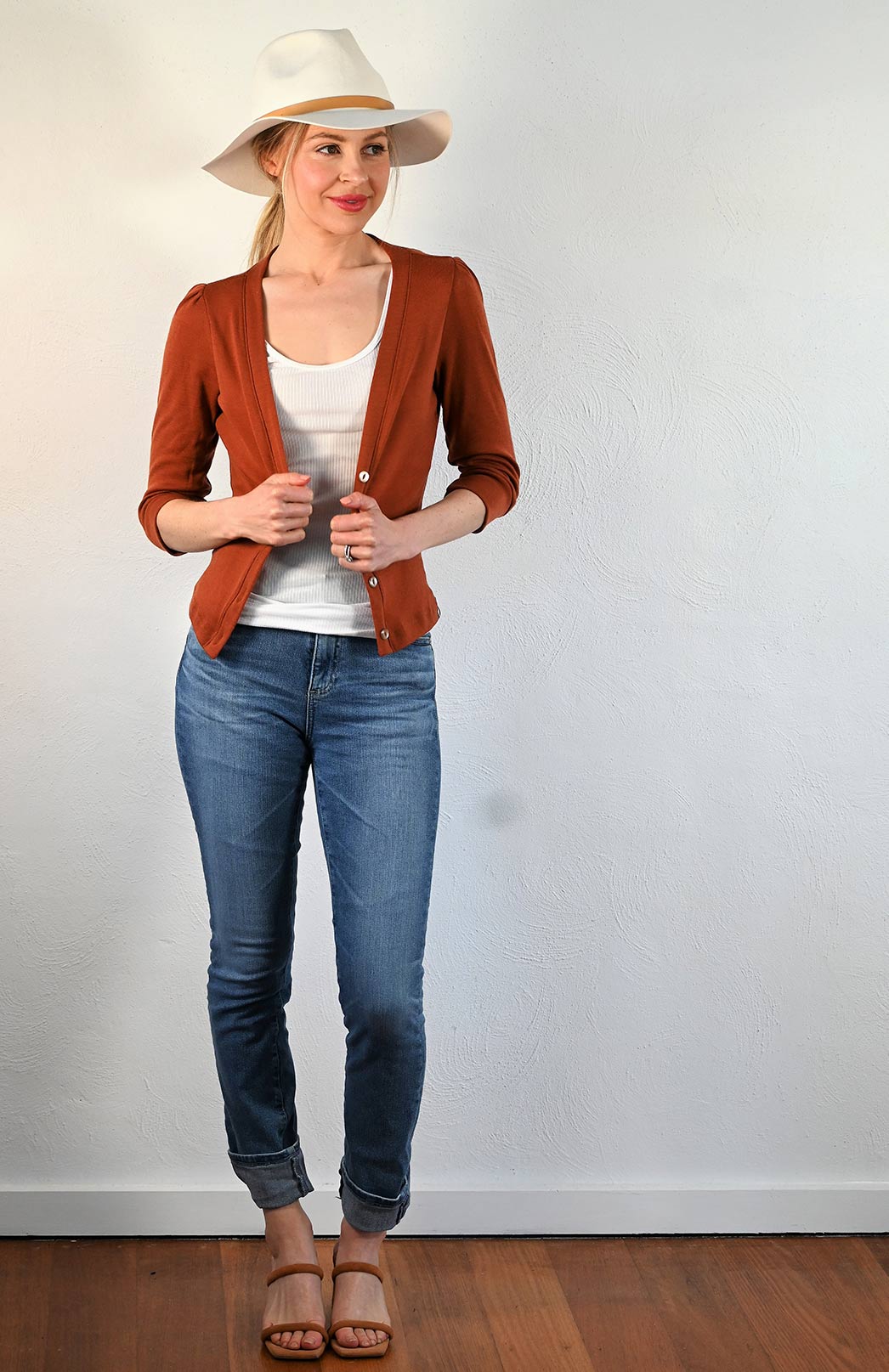 Cinnamon Women's Merino Wool Crop Cardigan with 3/4 Sleeves