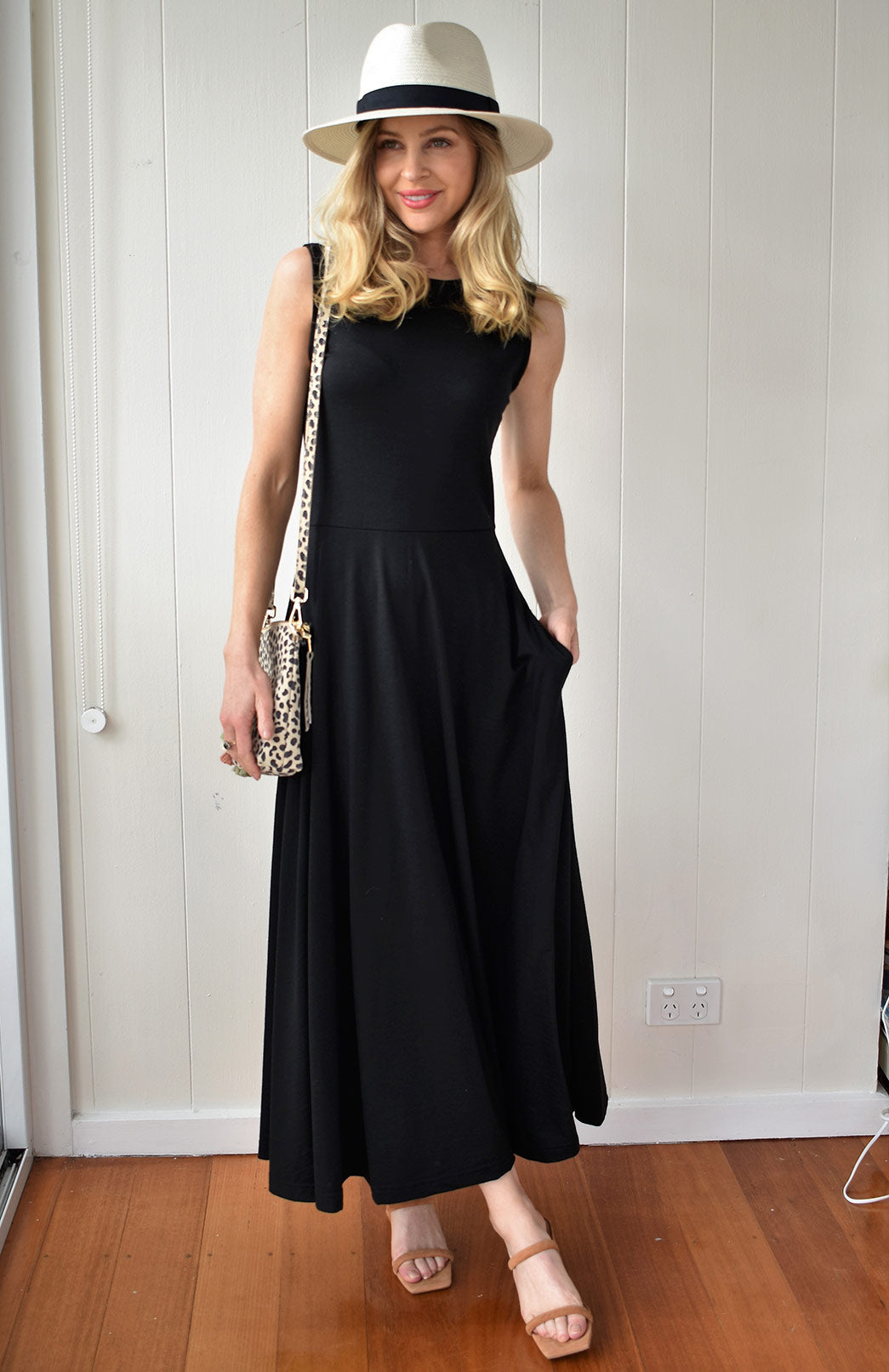 Black Women's Merino Wool Sleeveless Dress