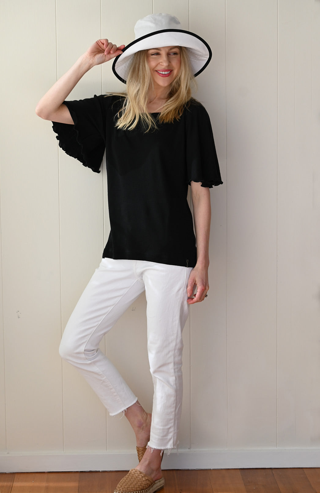 Black Women&#39;s Cape Sleeve Merino Wool T-Shirt
