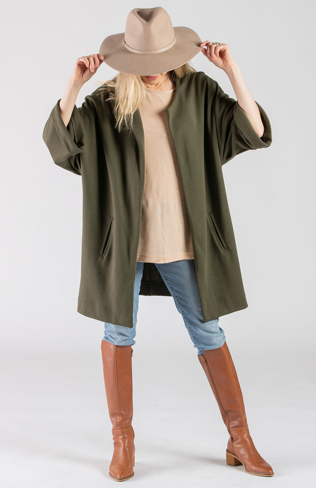Black Women&#39;s Kimono Style Merino Wool Coat
