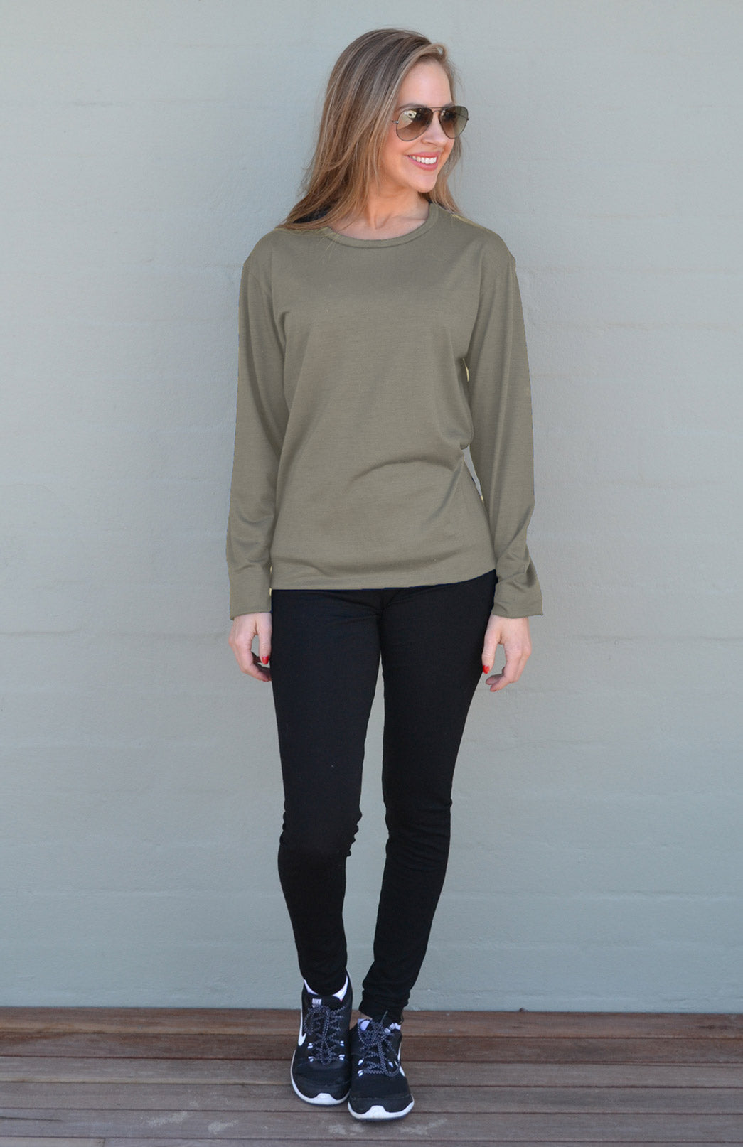 Gum Tree Green Women&#39;s Merino Wool Long Sleeve Midweight Crew Neck Top
