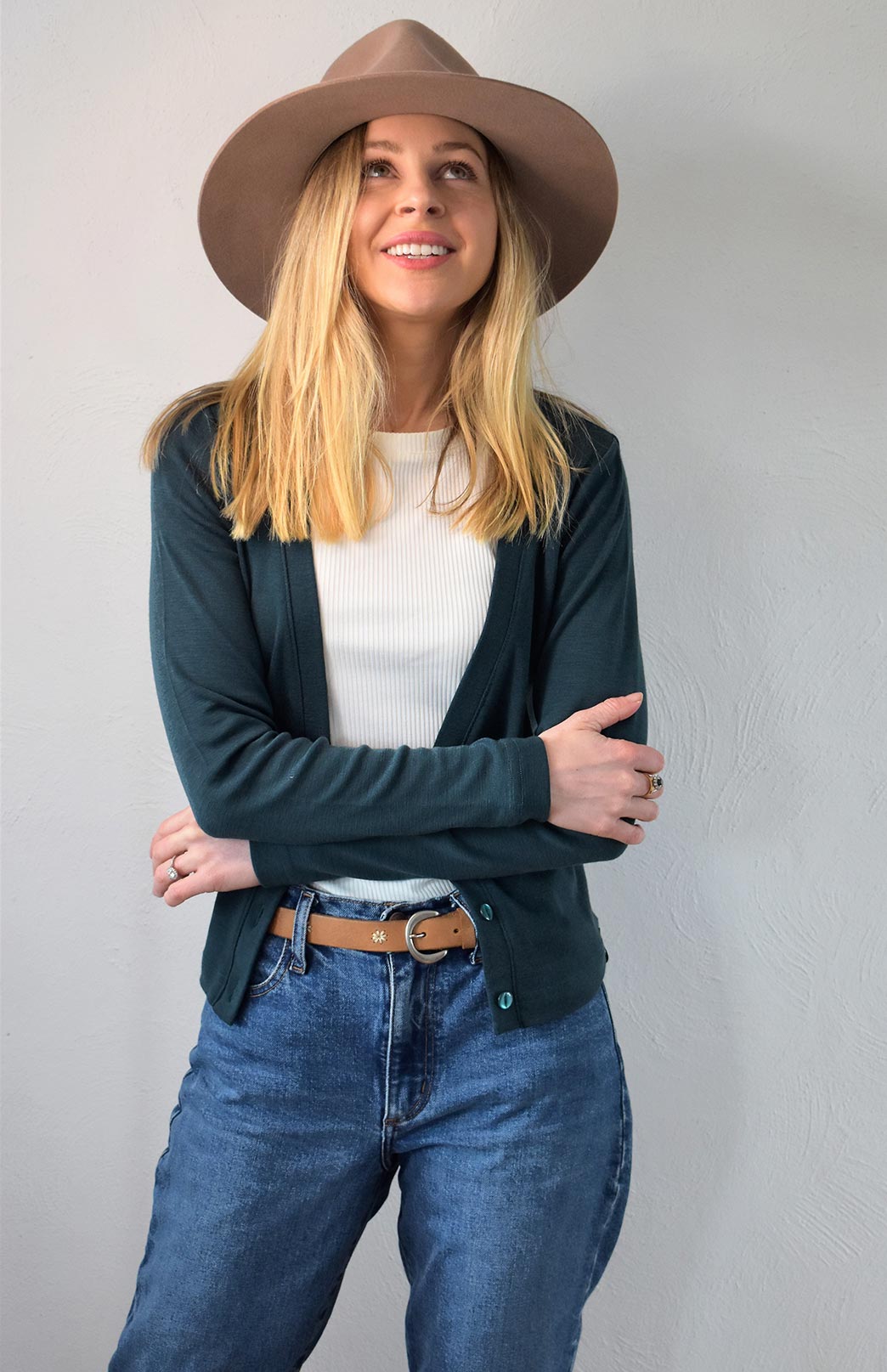 Deep Sea Green Women&#39;s Cropped Cardigan with Long Sleeves

