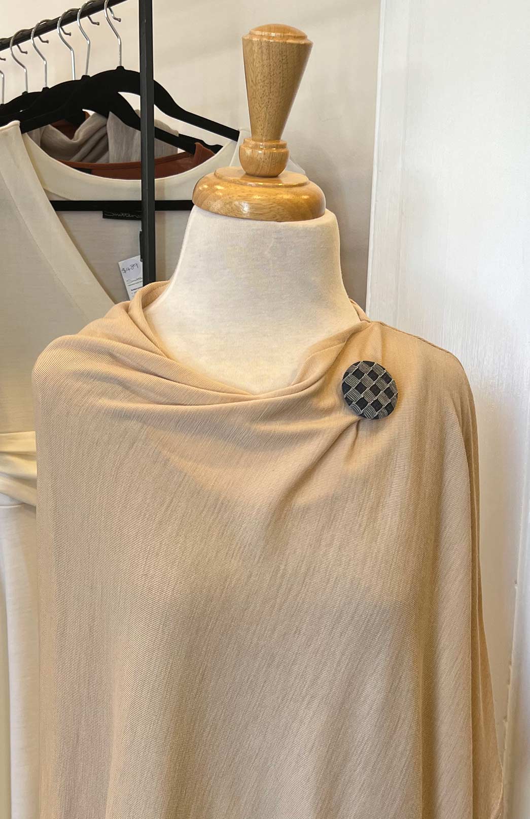 Steel Check Women's Merino Wool Magnetic Button Brooch