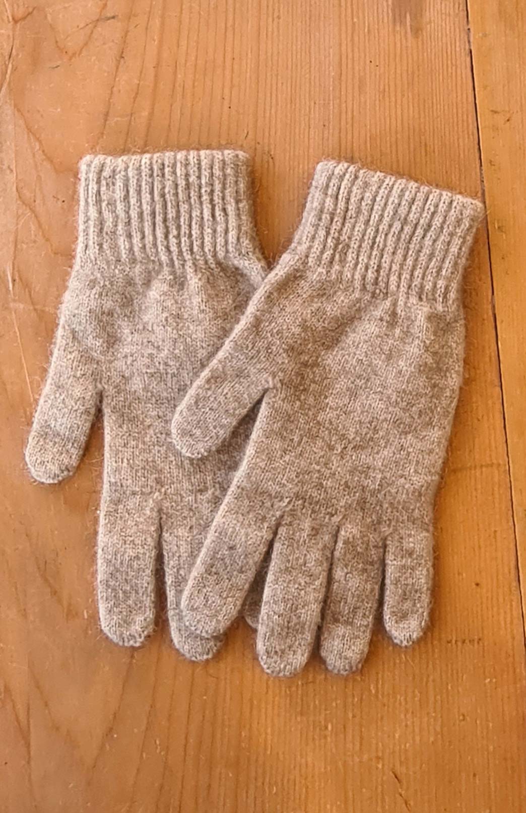 Oatmeal Unisex Merino Wool &amp; Possum Fur Gloves 