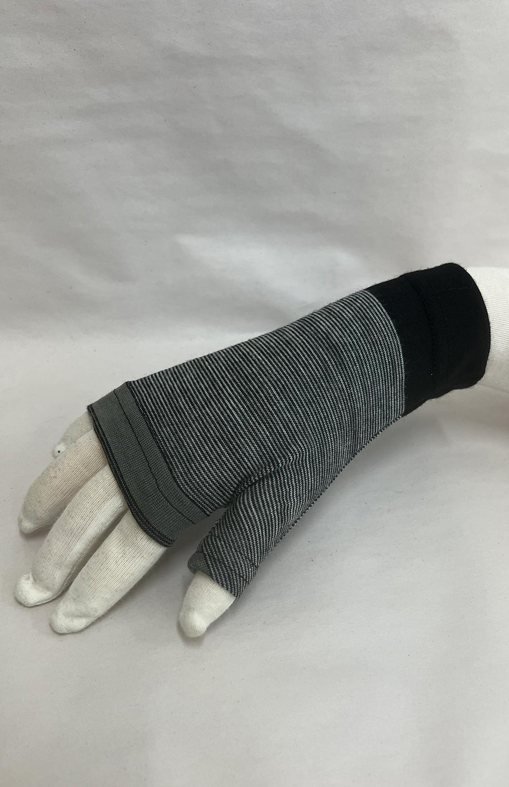 Black Multi Stripe Merino Wool Thermal Fingerless Mittens