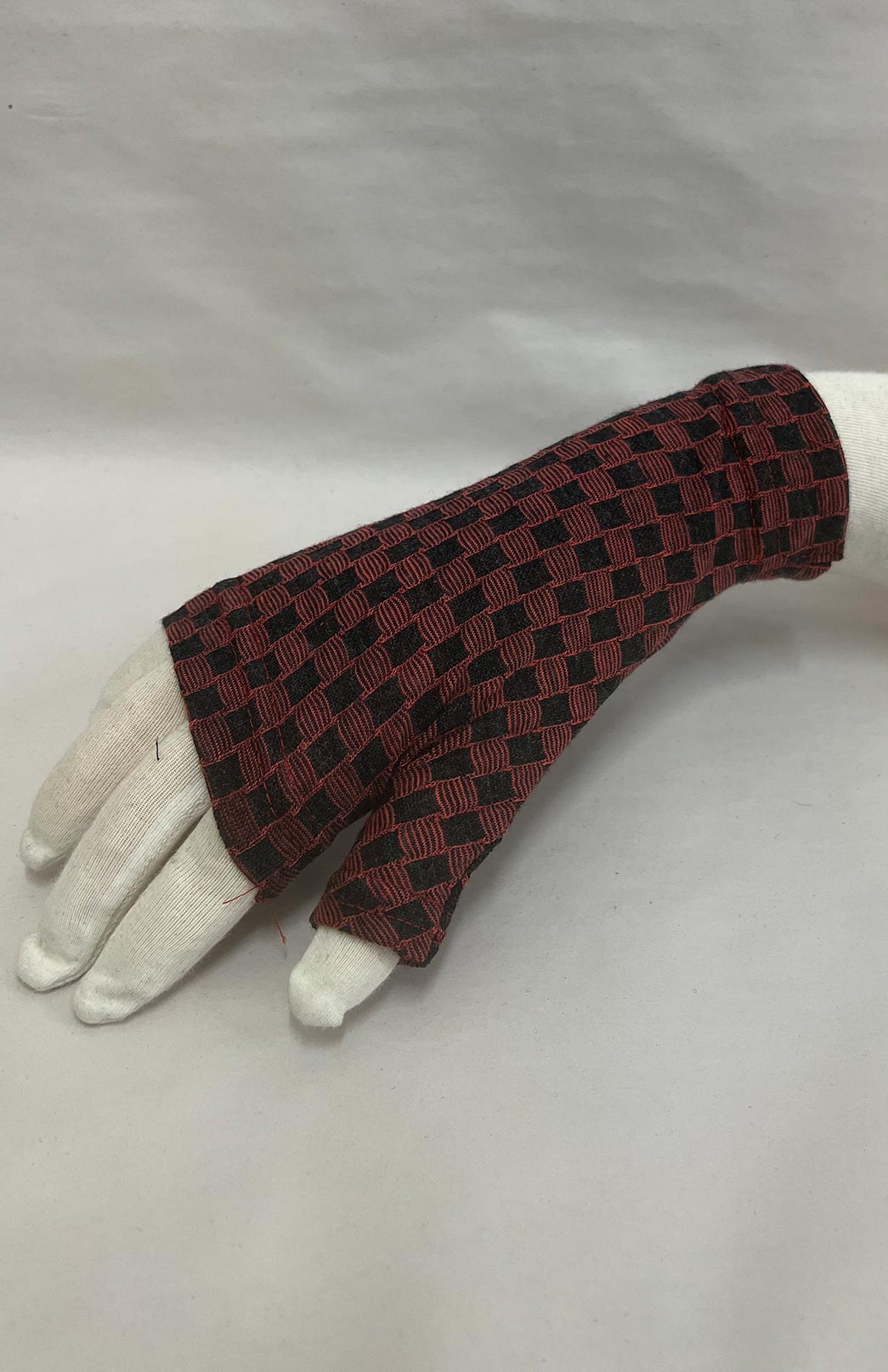 Coral Charcoal Mini Check Merino Wool Thermal Fingerless Mittens