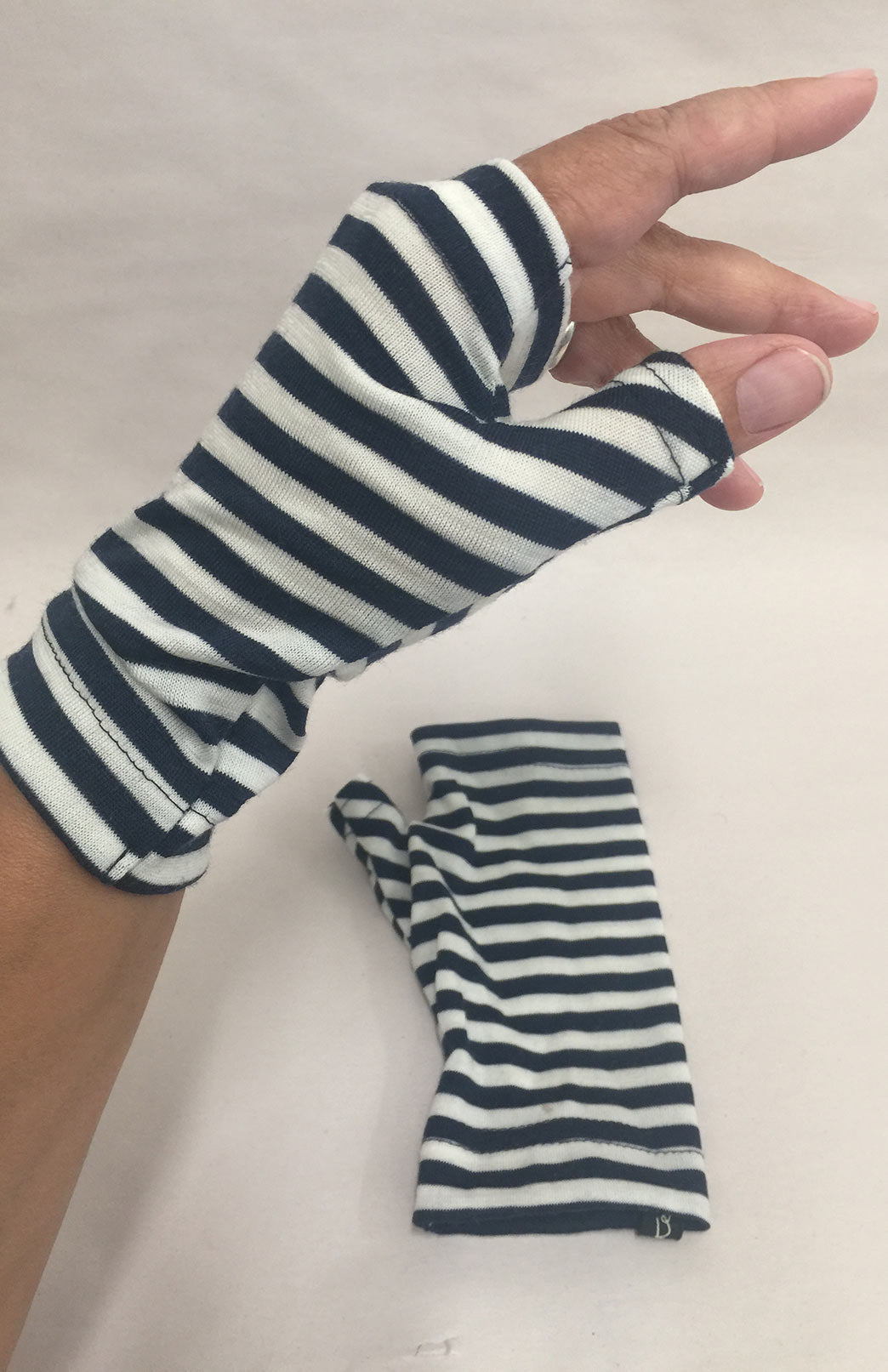 Navy Blue and Ivory Stripe Merino Wool Thermal Fingerless Mittens