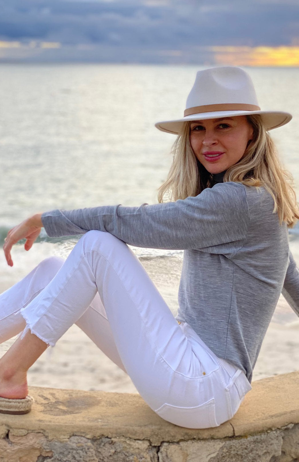 Light Grey Marl Unisex Merino Wool Long Sleeve Turtle Neck Top