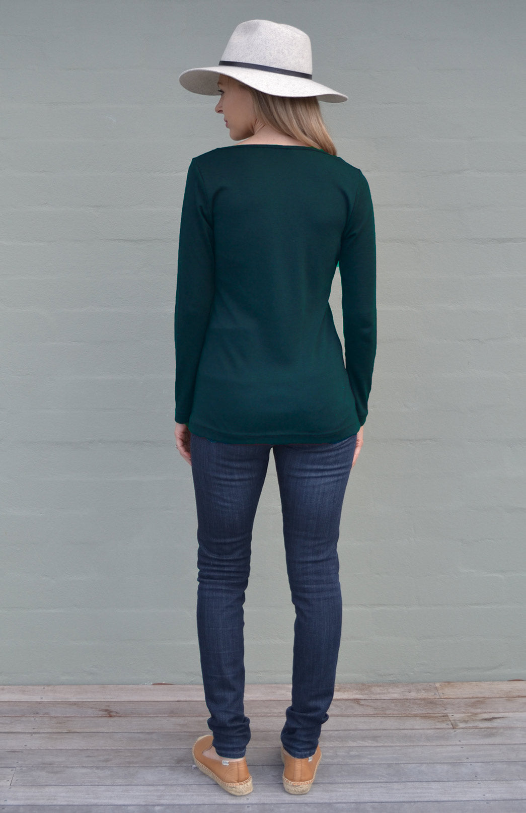 V-Neck (Rib) Top Women's Merino Wool Rib Top with V Neckline