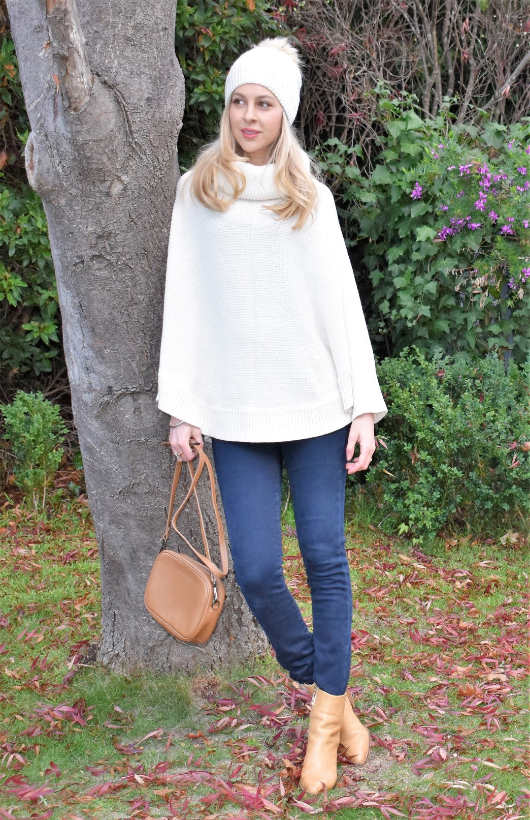 Ivory Women's Merino Wool Chunky Knit Poncho with Sleeves