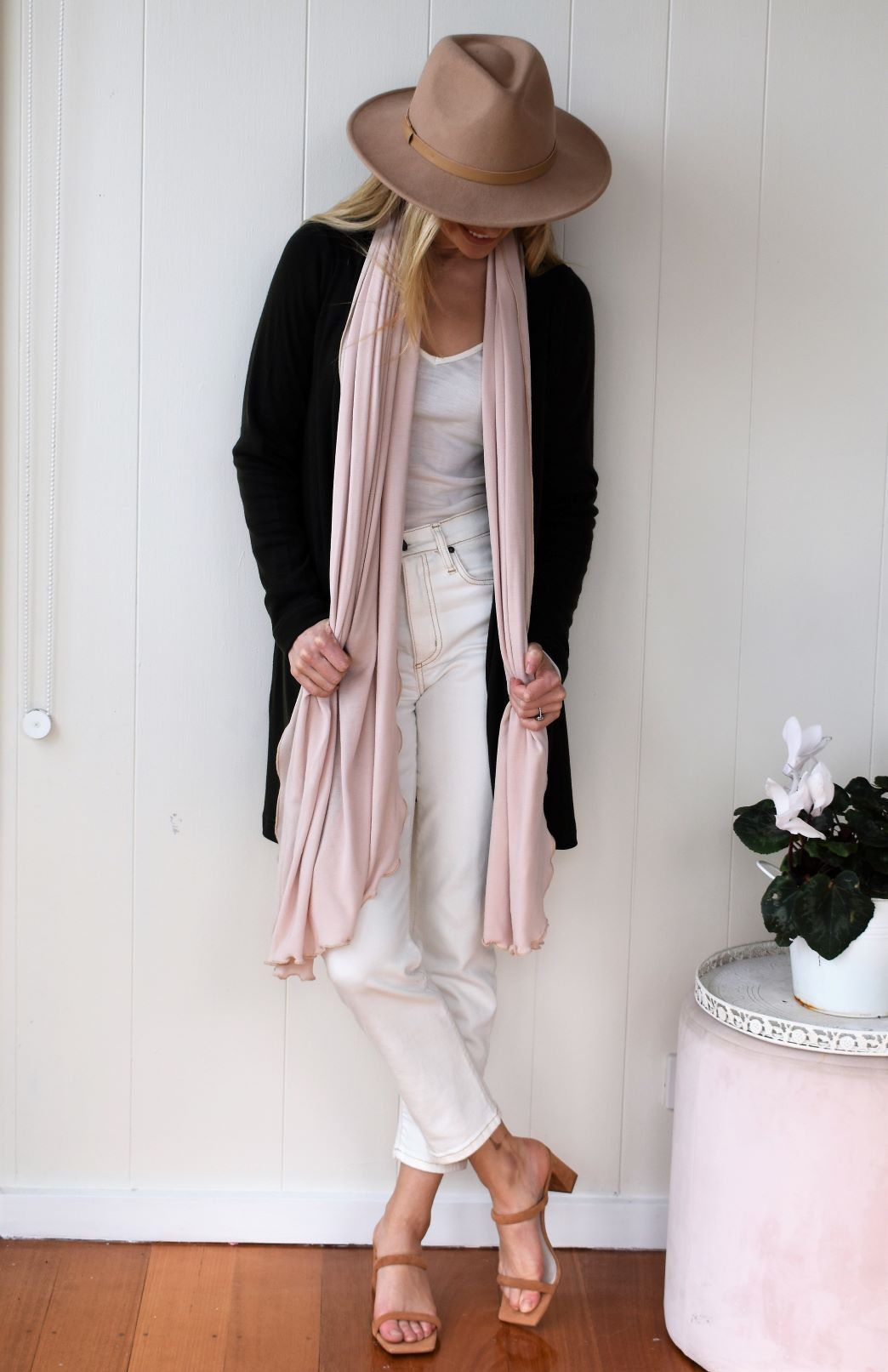 Nude Women's Merino Wool Luxury Scarf
