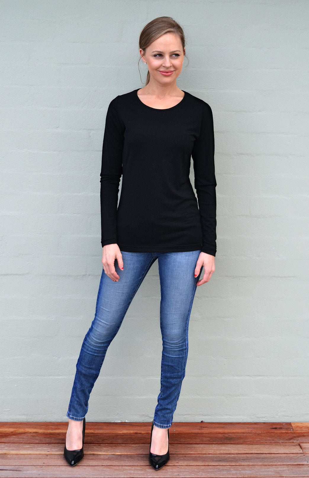 Ivory Women's Loose Fitting Merino Wool Long Sleeve Top
