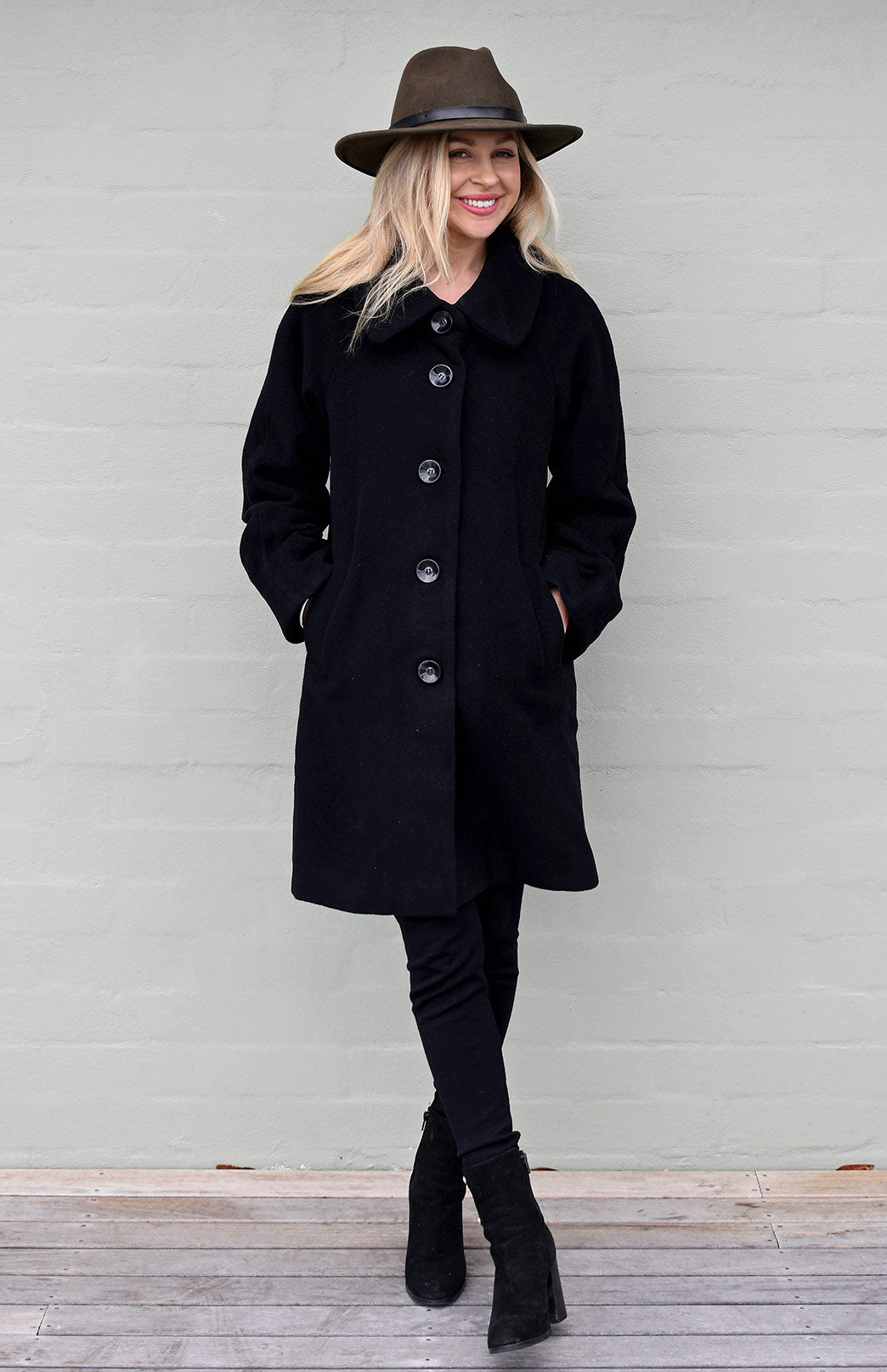Black Traditional Merino Wool and Cashmere Blend Twiggy Coat
